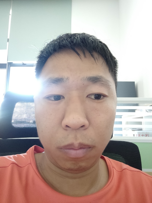 龚先生的第一张照片--武汉相亲服务中心