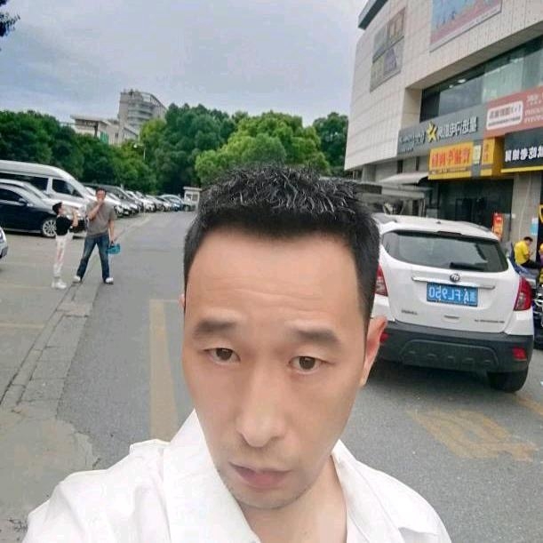 小林的第一张照片--武汉相亲服务中心