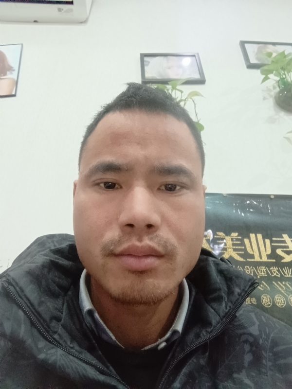 liuliyong的第一张照片--武汉相亲服务中心