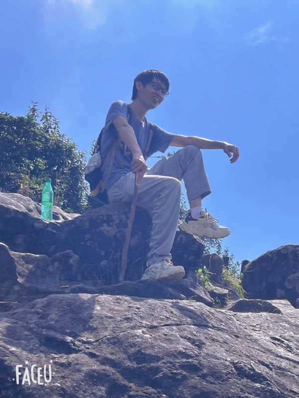 落叶之秋的第一张照片--武汉相亲服务中心