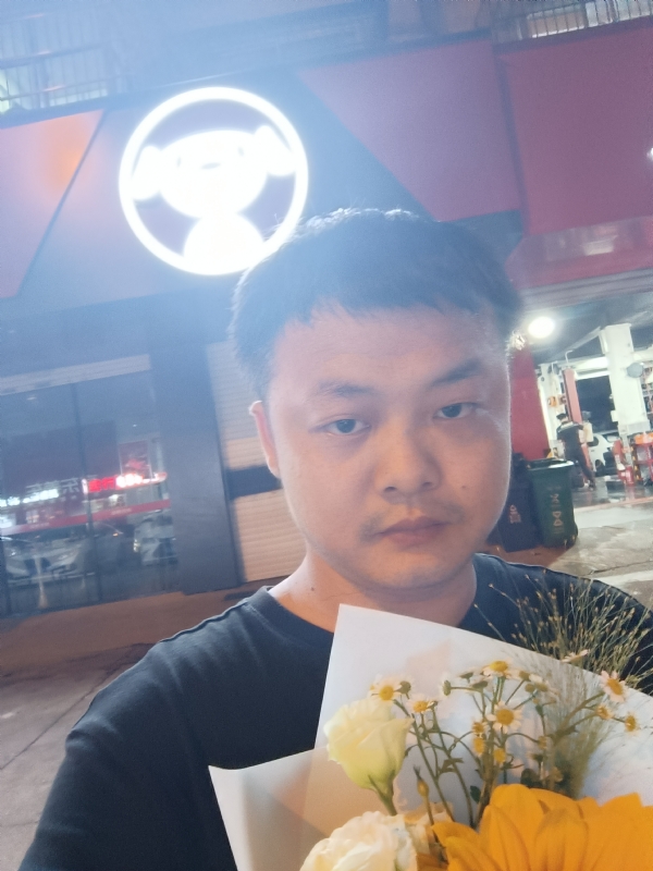 小陈的第一张照片--武汉相亲服务中心