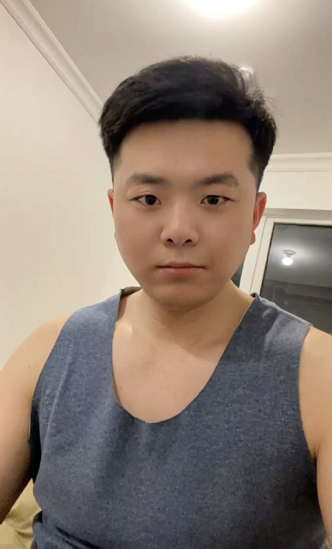 小爷们的第一张照片--武汉相亲服务中心