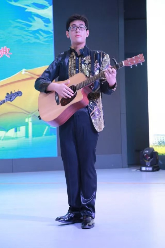 一叶知秋ZG的第一张照片--武汉相亲服务中心