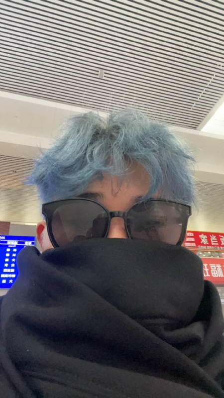 平行线的第一张照片--武汉相亲服务中心