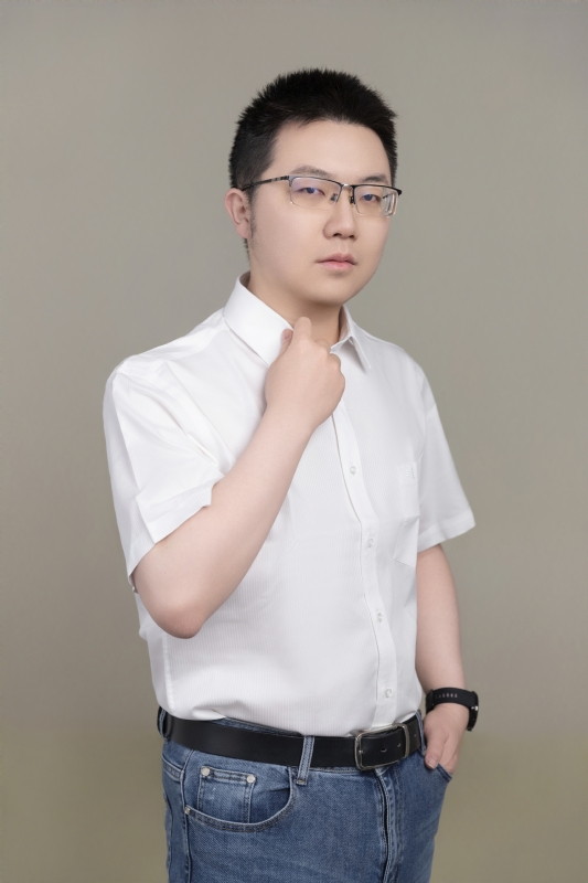 晏先生的第一张照片--武汉相亲服务中心