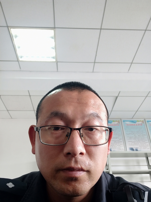 布鲁斯贺的第三张照片--武汉相亲服务中心