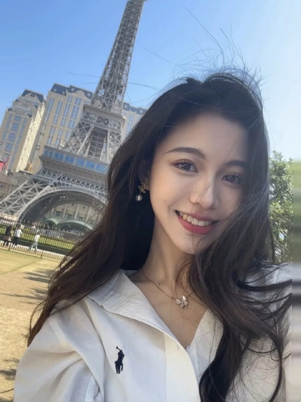 Anna的第一张照片--武汉相亲服务中心