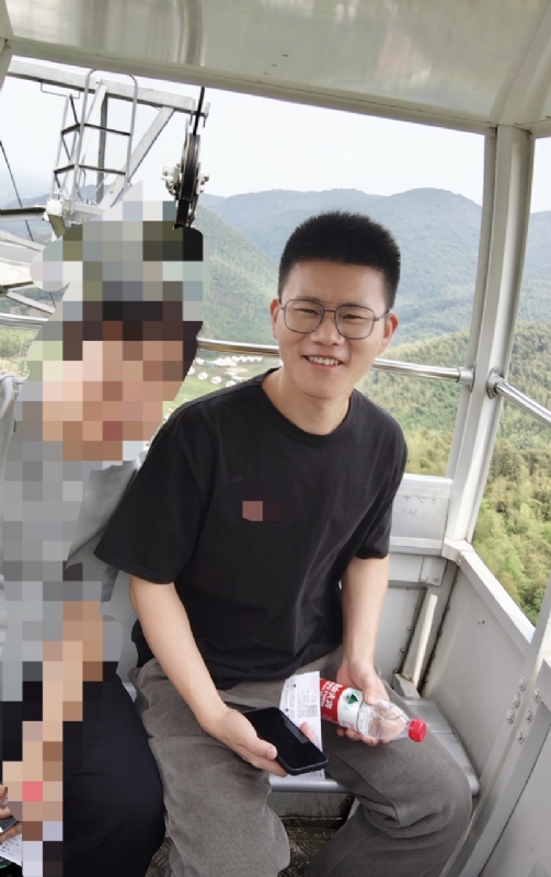 奔奔笨笨的第一张照片--武汉相亲服务中心