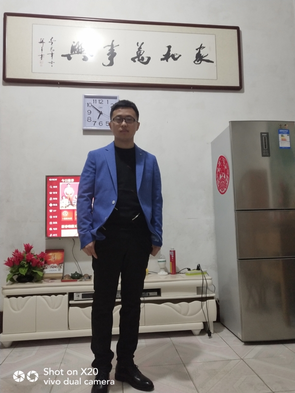 孤独的狼的第一张照片--武汉相亲服务中心