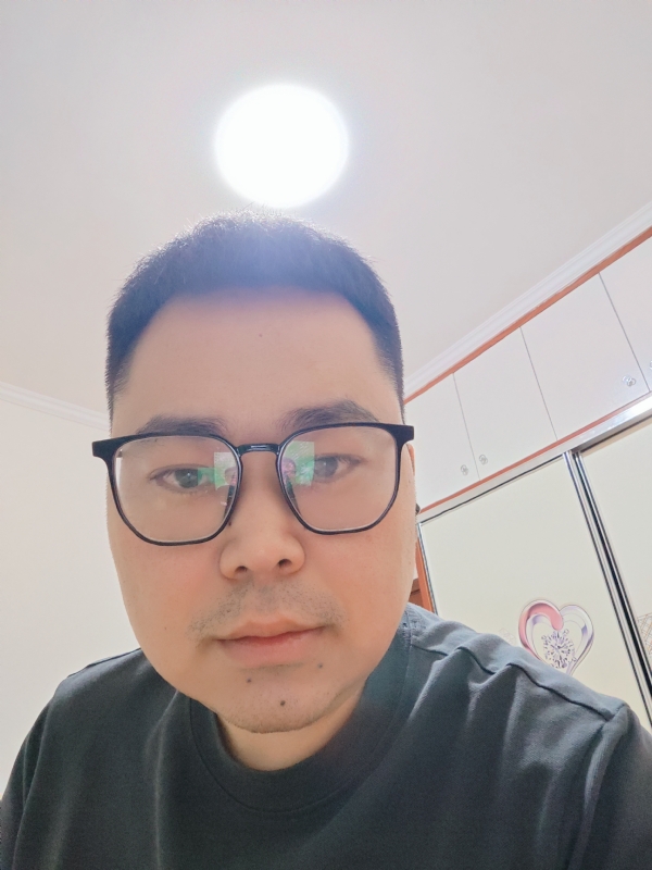 路飞的第一张照片--武汉相亲服务中心