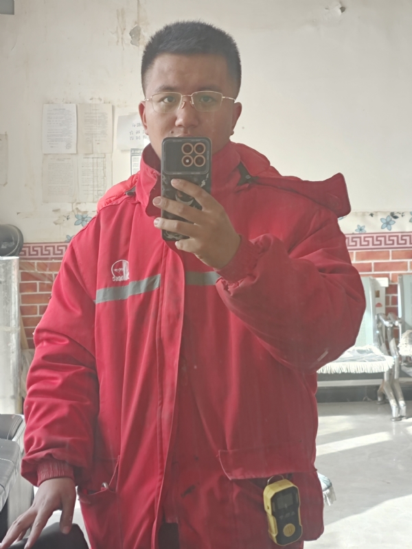 鹤某的第一张照片--武汉相亲服务中心