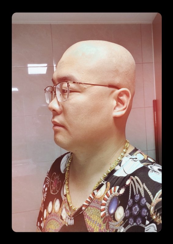 一生诺言的第四张照片--武汉相亲服务中心