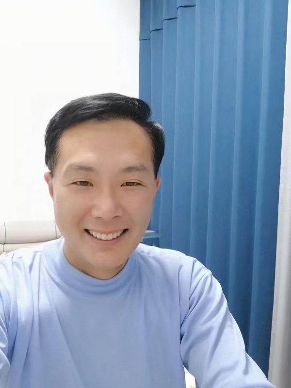 枫叶的第三张照片--武汉相亲服务中心