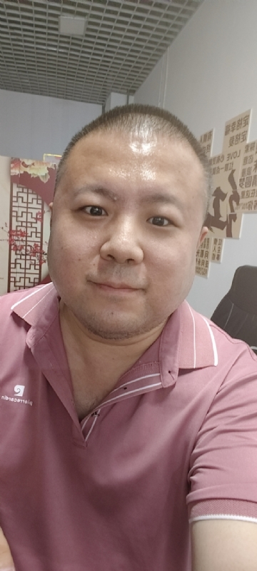 漫步星辰的第一张照片--武汉相亲服务中心