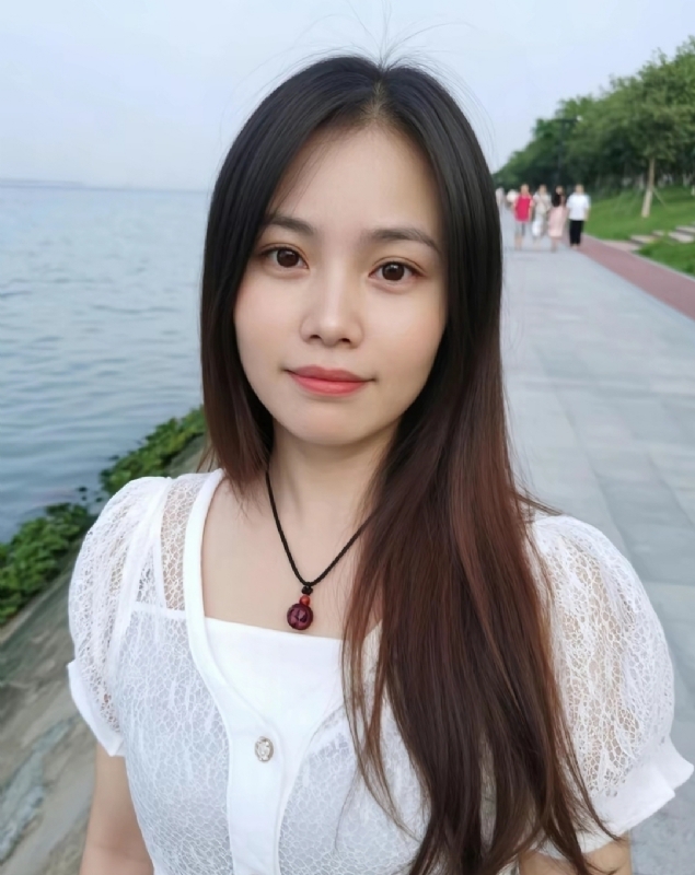 想你的月亮的第五张照片--武汉相亲服务中心