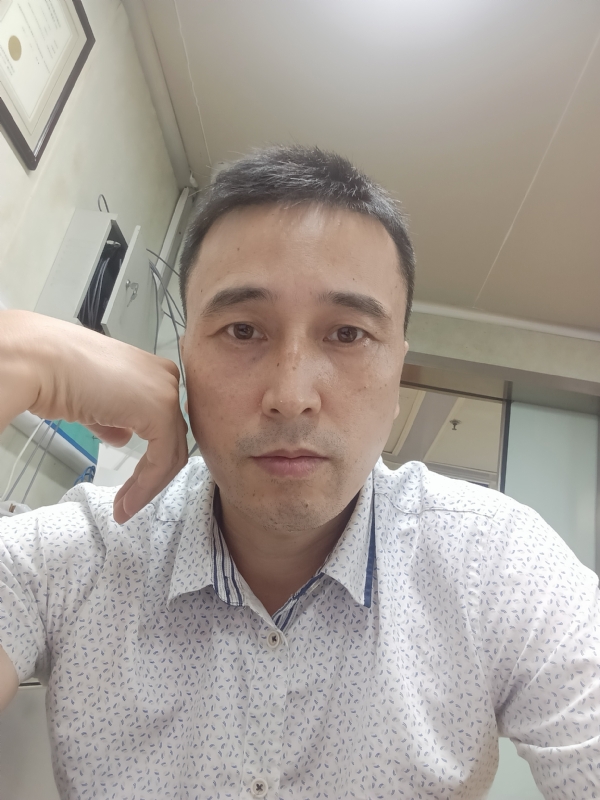 笑看一切的第三张照片--武汉相亲服务中心