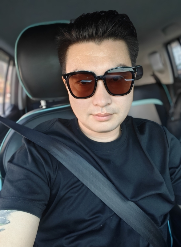 凡哥的第一张照片--武汉相亲服务中心