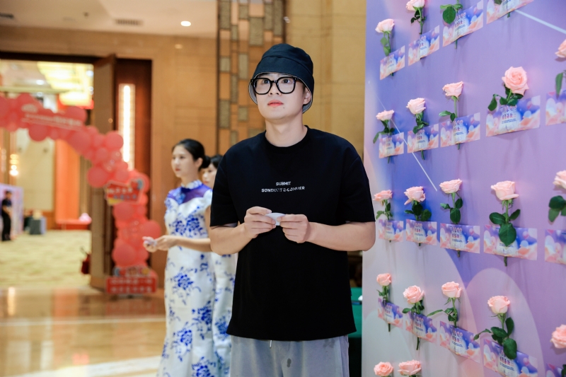 被驯服的象的第一张照片--武汉相亲服务中心