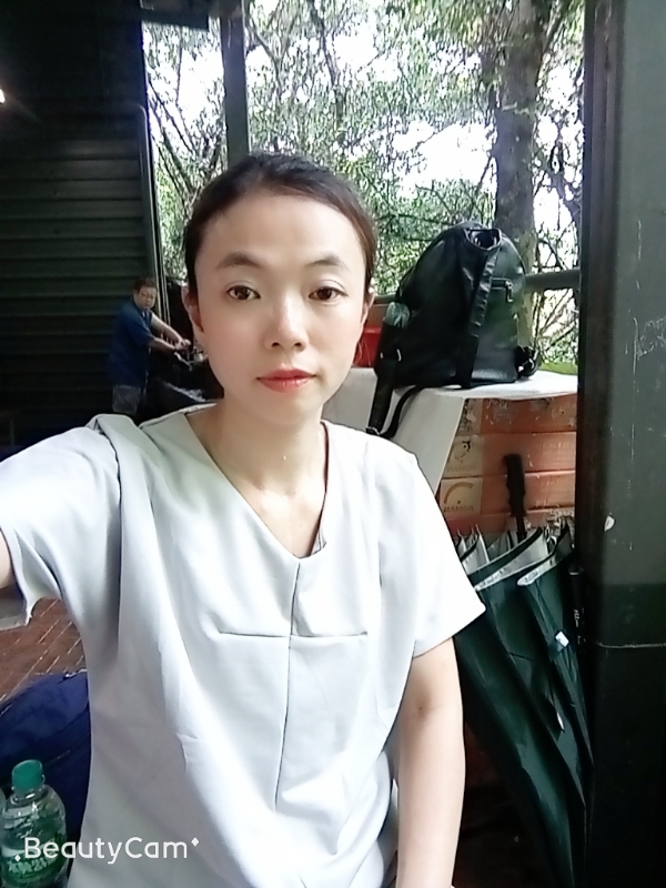 vivi的第一张照片--武汉相亲服务中心