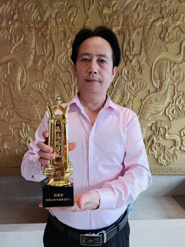 青春有你的第二张照片--武汉相亲服务中心