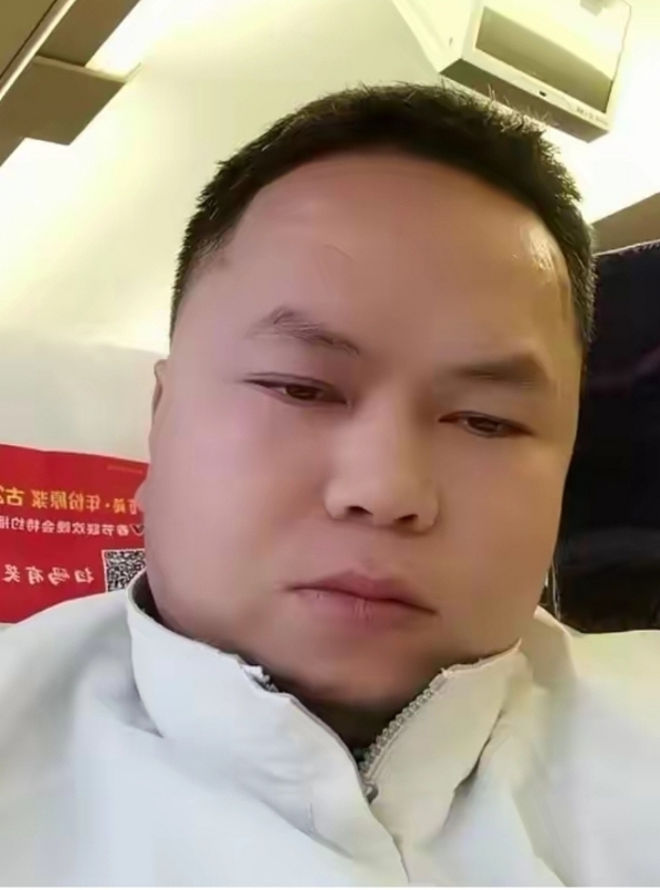 邂逅另一半的第一张照片--武汉相亲服务中心