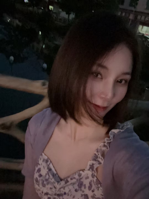 小小的第三张照片--武汉相亲服务中心