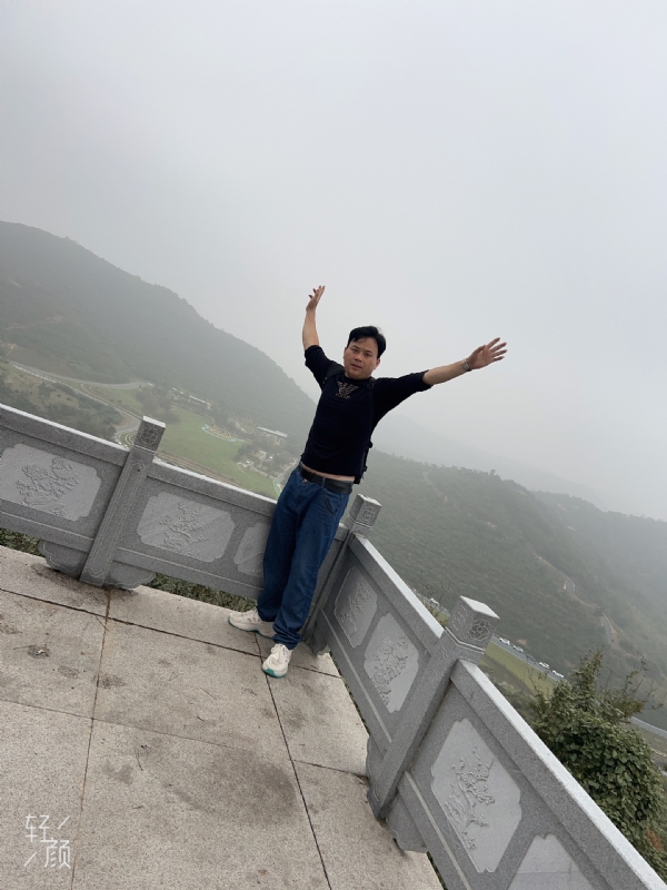 择一人白头偕老的第三张照片--武汉相亲服务中心