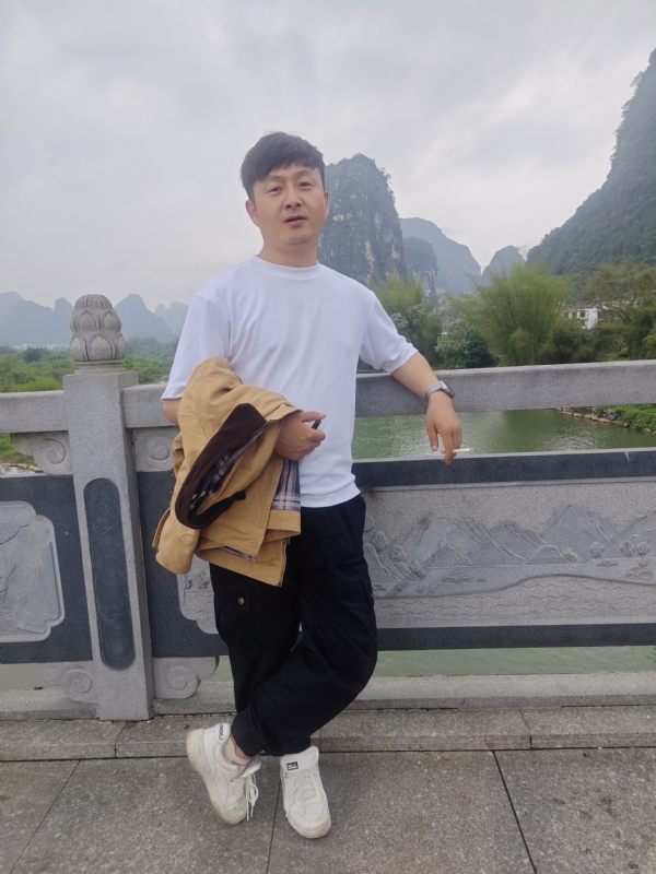 天选之人的第三张照片--武汉相亲服务中心