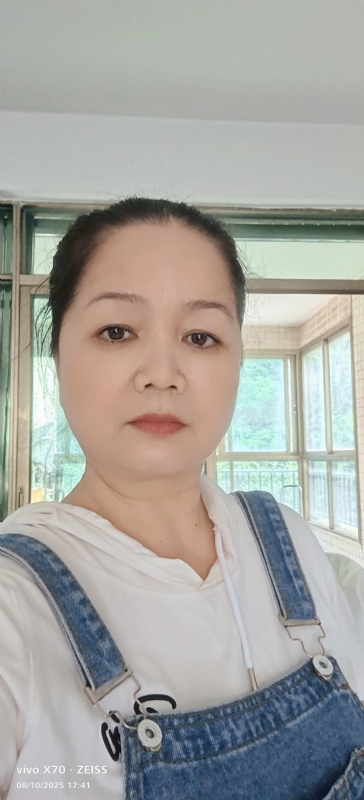 小巧玲珑的第一张照片--武汉相亲服务中心