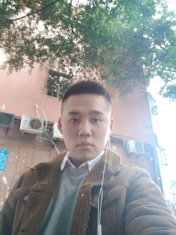 想了很久的男人的第一张照片--武汉相亲服务中心