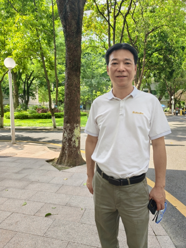 哈哥的第一张照片--武汉相亲服务中心