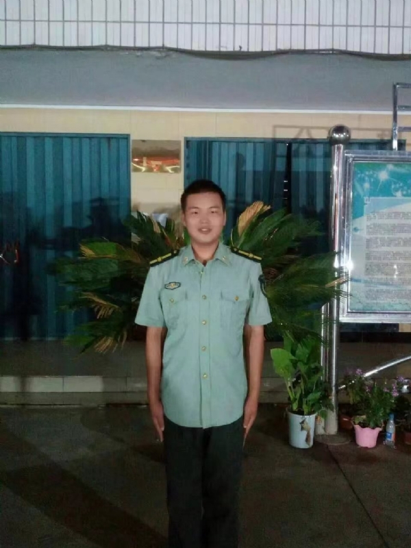 程程的第一张照片--武汉相亲服务中心