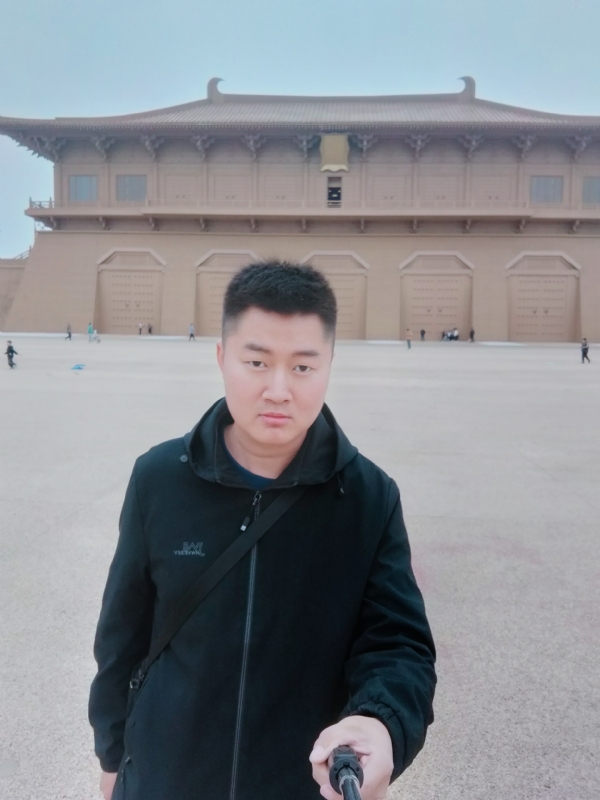 放肆的青春的第一张照片--武汉相亲服务中心