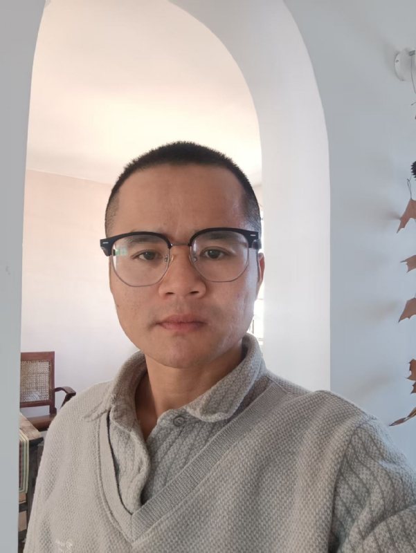 戴戴的第二张照片--武汉相亲服务中心