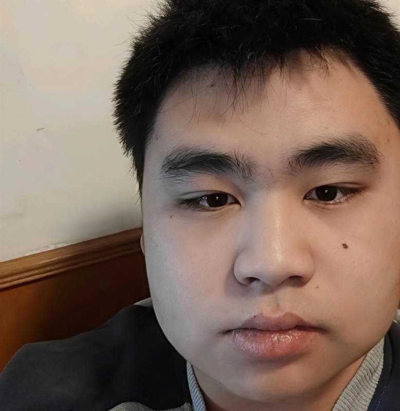 白泽的第四张照片--武汉相亲服务中心