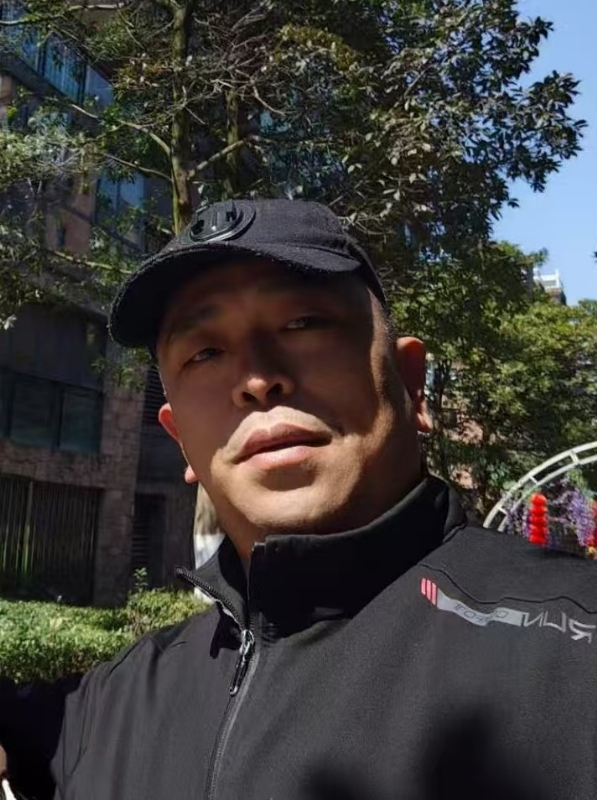 蓝色海洋的第一张照片--武汉相亲服务中心