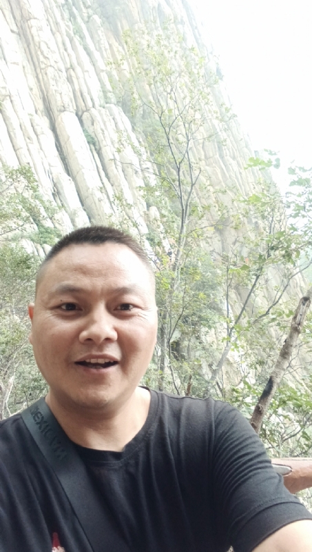 W微信的第二张照片--武汉相亲服务中心