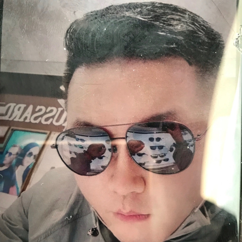 至尊宝的第一张照片--武汉相亲服务中心