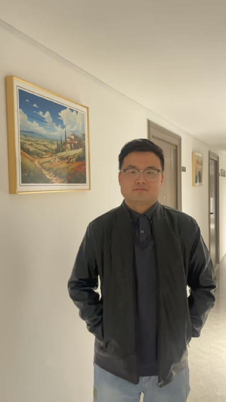 半瓶子的第四张照片--武汉相亲服务中心