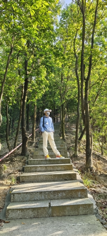 书衣的第三张照片--武汉相亲服务中心