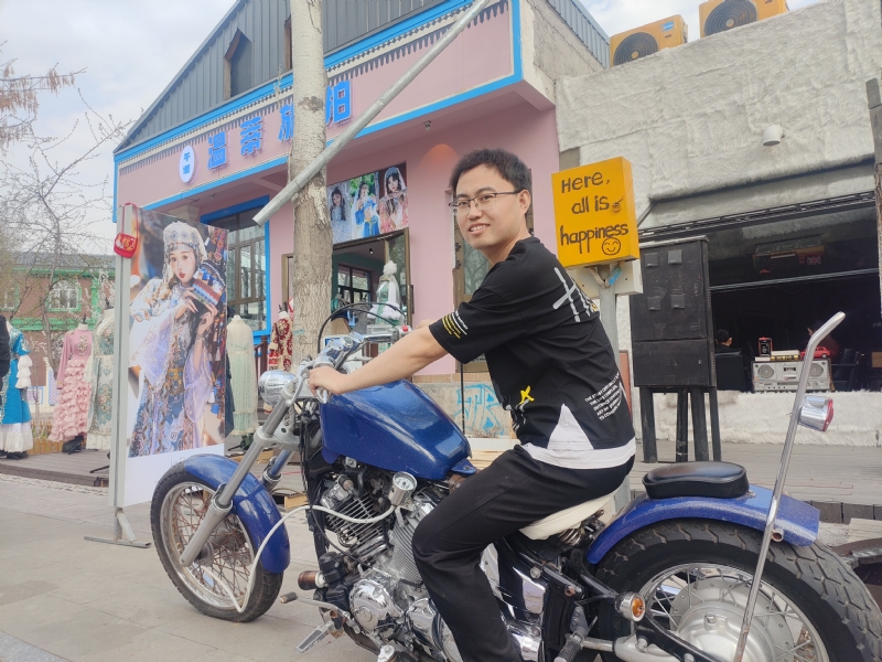 栉风的第一张照片--武汉相亲服务中心