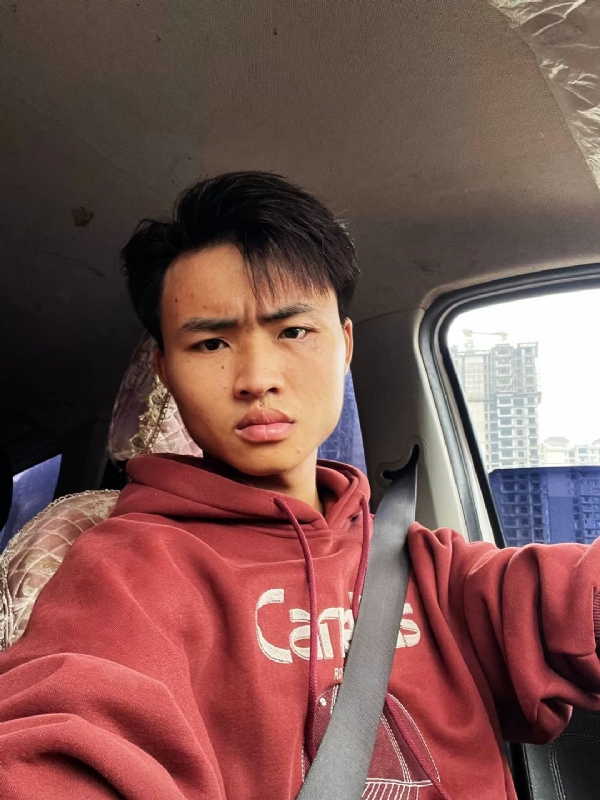 04单亲的第一张照片--武汉相亲服务中心