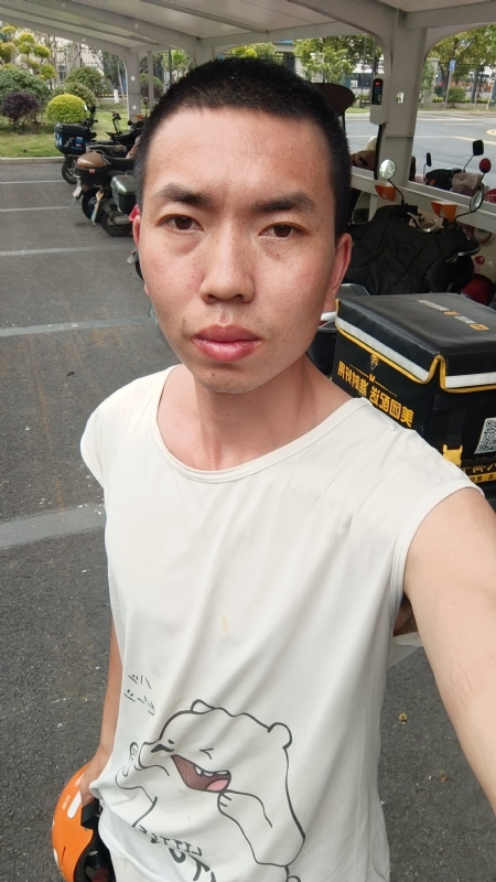 想找个女朋友的第一张照片--武汉相亲服务中心